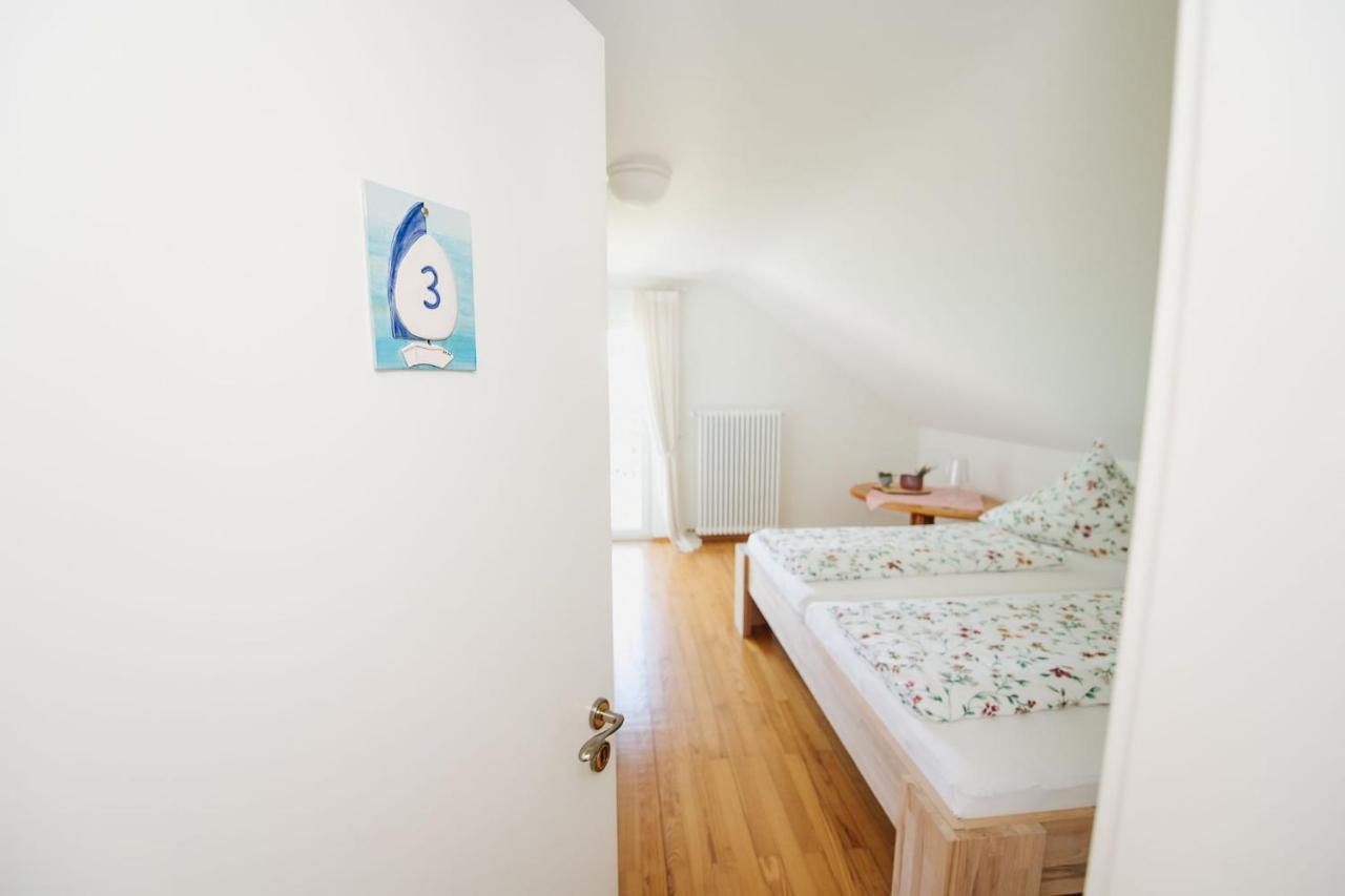 Ferienwohnung Menzer Am See Ohningen Exterior foto